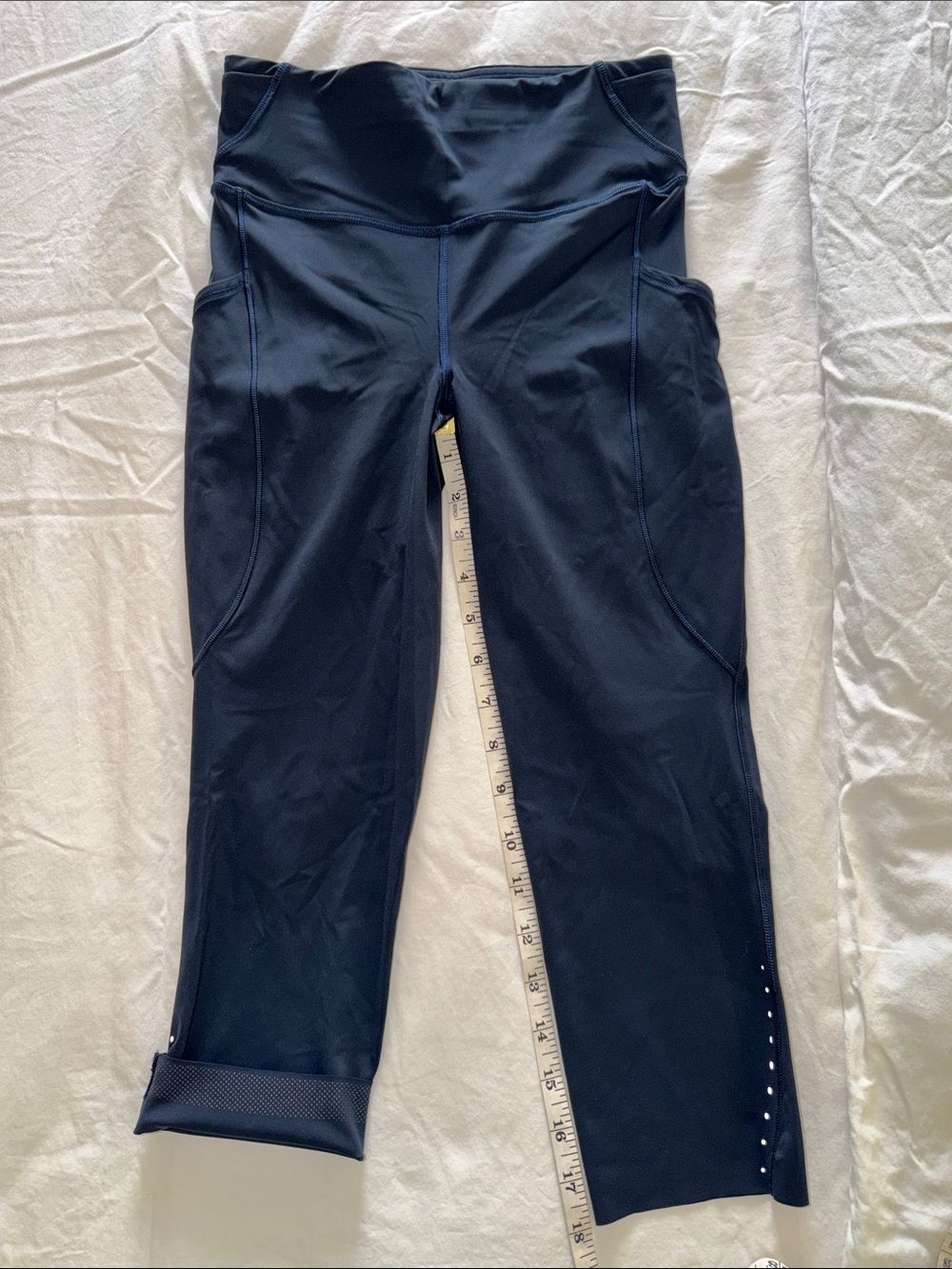 Lululemon Navy Capris